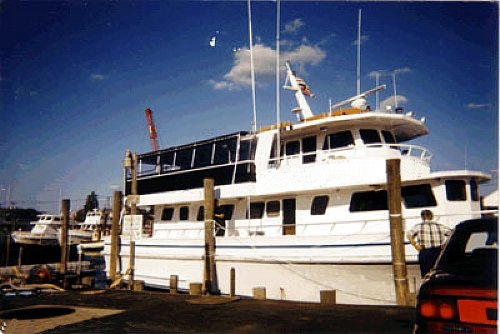 FISHING PARTY BOAT